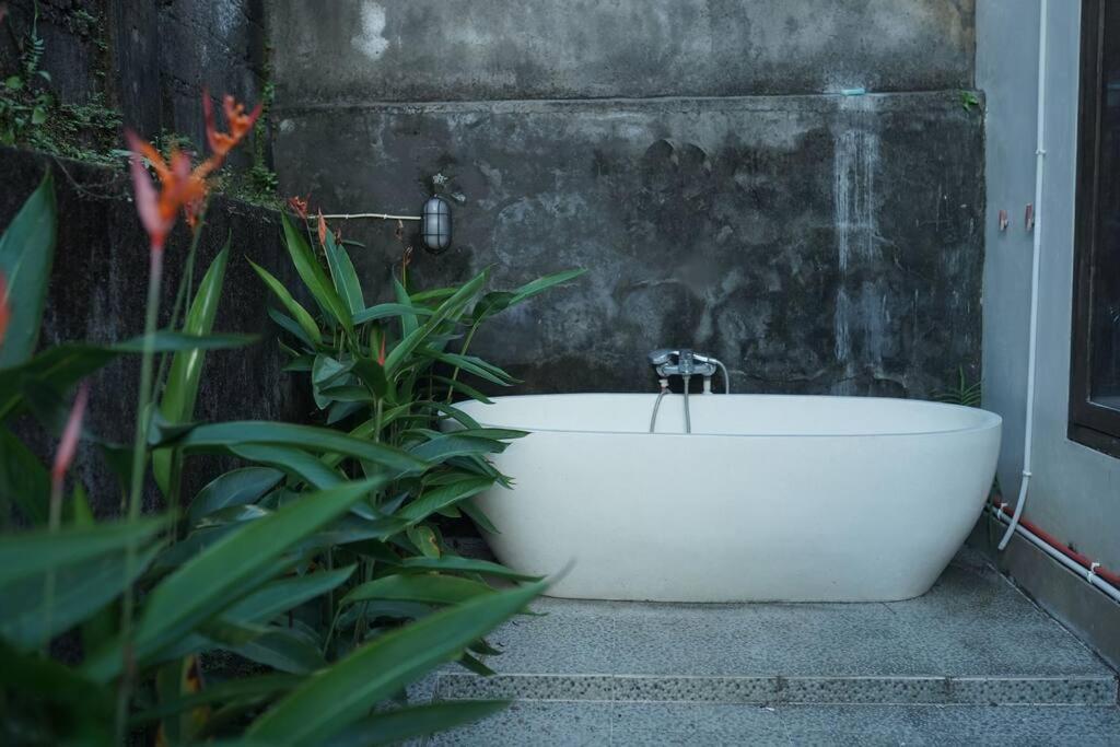 Rumah liburan Subha Residence, A Cozy House *
